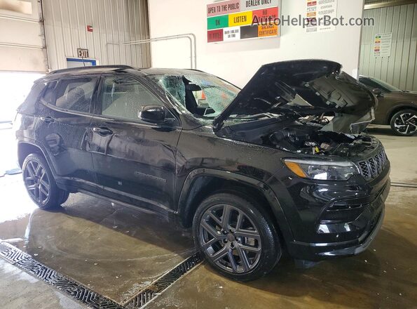 3C4NJDCN8RT171810 2024 JEEP COMPASS Black Przód prawy