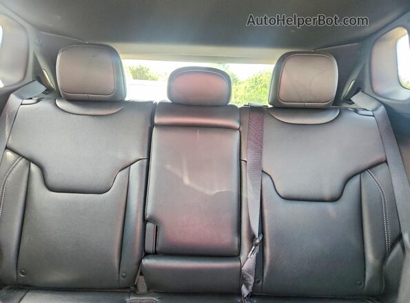 3C4NJDCN8TT186895 2026 JEEP COMPASS Red უკანა სავარძლების ხედი
