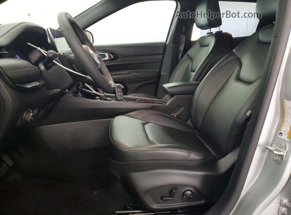 3C4NJDCN8TT258209 2026 JEEP COMPASS Silver წინა სალონის ხედი