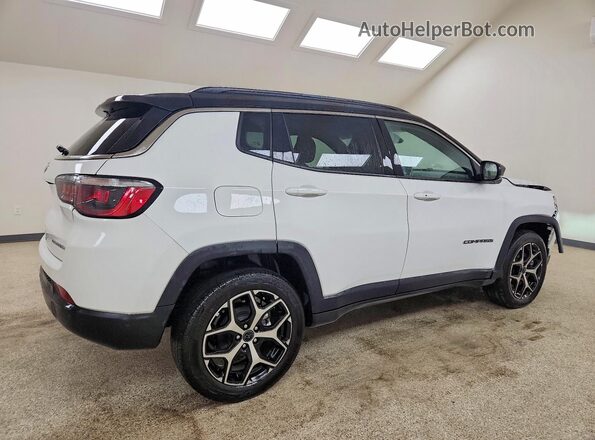 3C4NJDCN8TT270716 2026 JEEP COMPASS White Задня права чверть