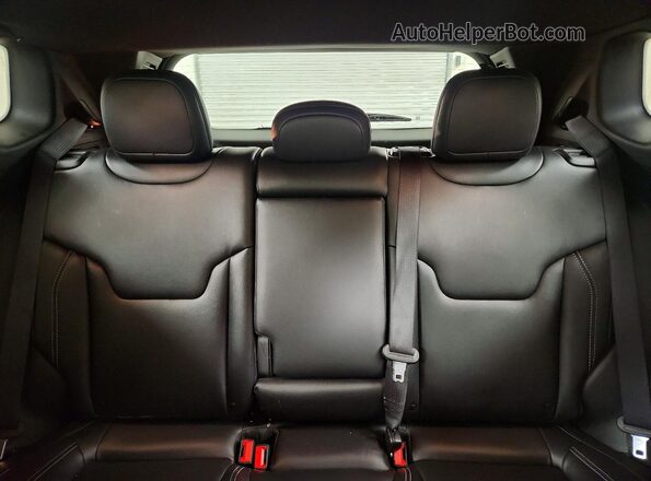 3C4NJDCN8TT270716 2026 JEEP COMPASS White Вид задніх сидінь