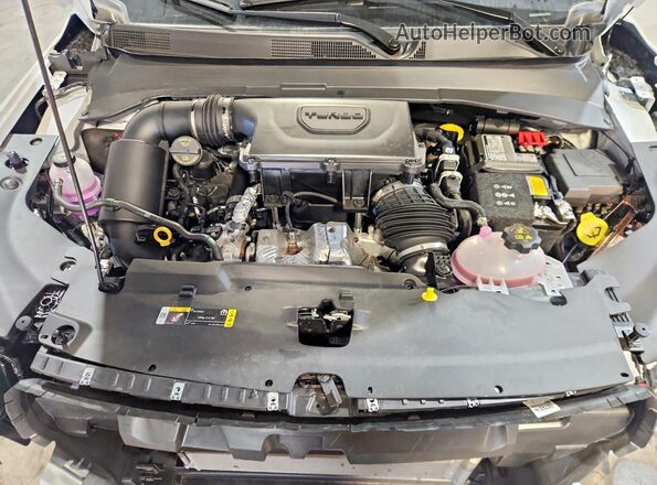 3C4NJDCN8TT271297 2026 JEEP COMPASS White Widok komory silnika