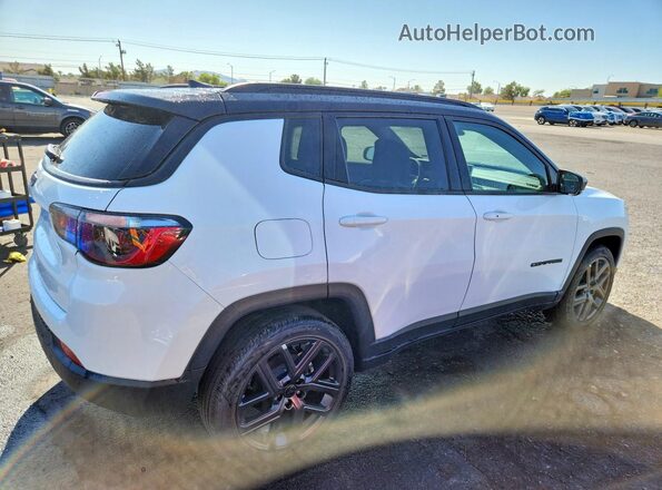 3C4NJDCN8TT280100 2026 JEEP COMPASS White Rear right