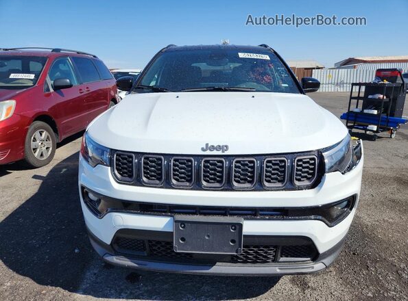 3C4NJDCN8TT280100 2026 JEEP COMPASS White Front view