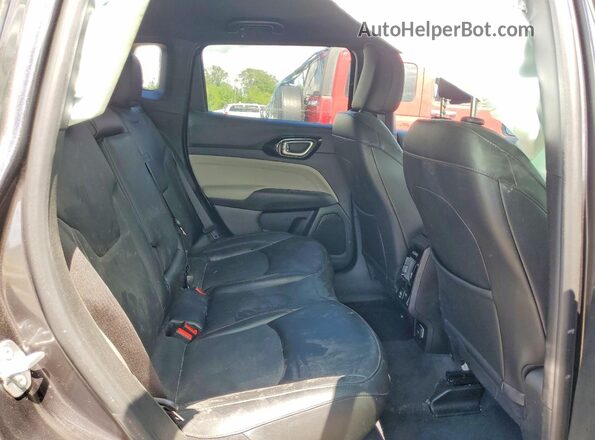 3C4NJDCN9PT552143 2023 JEEP COMPASS Gray Вид задньої частини салону