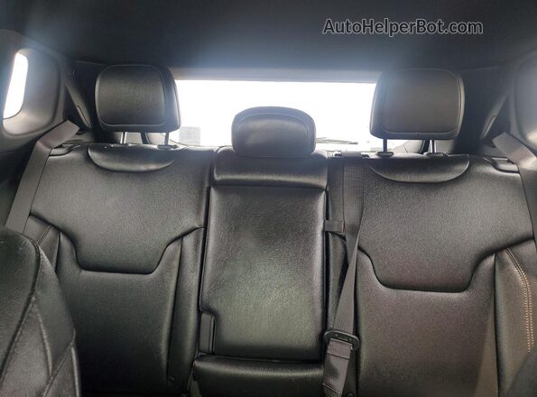 3C4NJDCN9RT141733 2024 JEEP COMPASS Gray Vista de los asientos traseros
