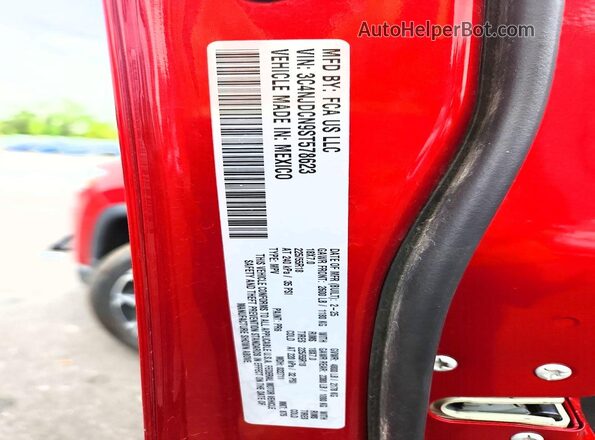 3C4NJDCN9ST578623 2025 JEEP COMPASS Red Vista de la etiqueta del VIN
