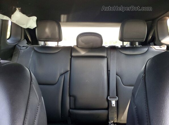 3C4NJDCN9TT152660 2026 JEEP COMPASS Белый Вид задних сидений