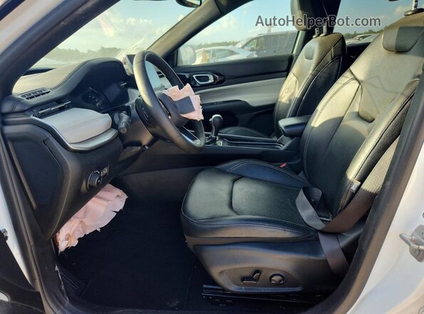 3C4NJDCNXST509066 2025 JEEP COMPASS White Rear view