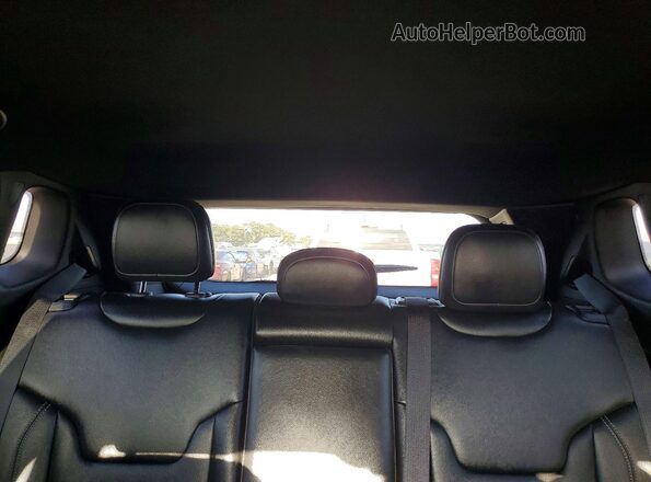 3C4NJDCNXST581725 2025 JEEP COMPASS White უკანა სავარძლების ხედი