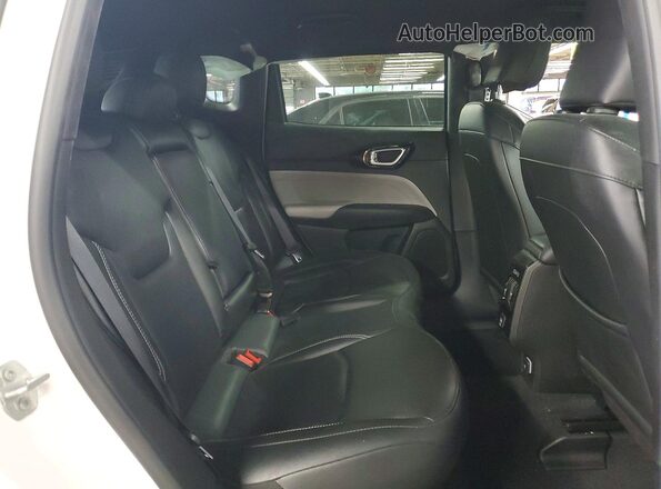 3C4NJDCNXST594698 2025 JEEP COMPASS White Вид задньої частини салону