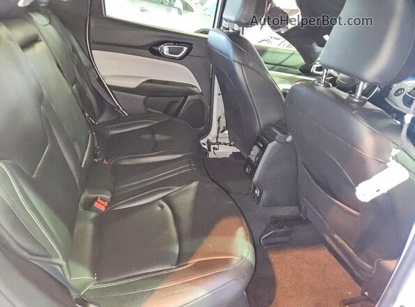 3C4NJDCNXST619471 2025 JEEP COMPASS Белый Вид задней части салона
