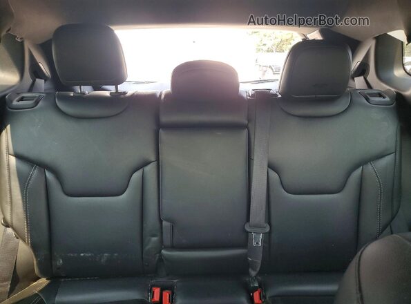 3C4NJDCNXTT225308 2026 JEEP COMPASS White Вид задніх сидінь