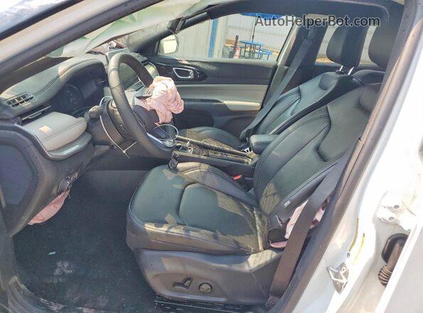 3C4NJDCNXTT225308 2026 JEEP COMPASS White Вид салону спереду