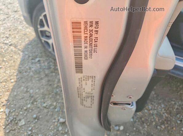 3C4NJDCNXTT247017 2026 JEEP COMPASS Silver Widok naklejki z numerem VIN