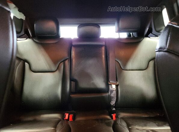 3C4NJDCNXTT258891 2026 JEEP COMPASS White Vista de los asientos traseros