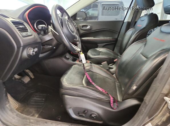 3C4NJDDB0HT610937 2017 JEEP COMPASS Gray Սալոնի դիմացի տեսք