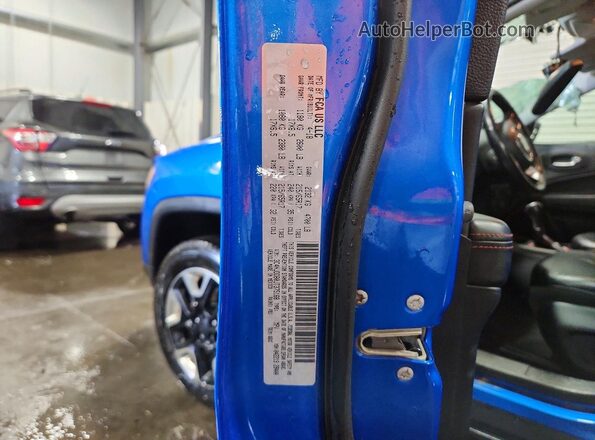 3C4NJDDB0JT375168 2018 JEEP COMPASS Blue VIN sticker view