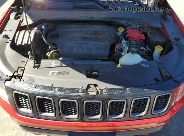 3C4NJDDB0KT639037 2019 JEEP COMPASS Red Շարժիչի բաժամունքի տեսք