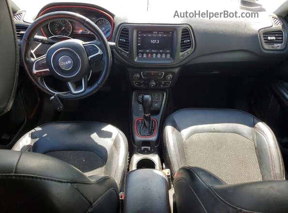 3C4NJDDB0KT639037 2019 JEEP COMPASS Red Առջևի վահանակի տեսք