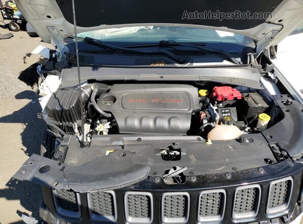 3C4NJDDB0MT564682 2021 JEEP COMPASS White Սալոնի հետևի տեսք