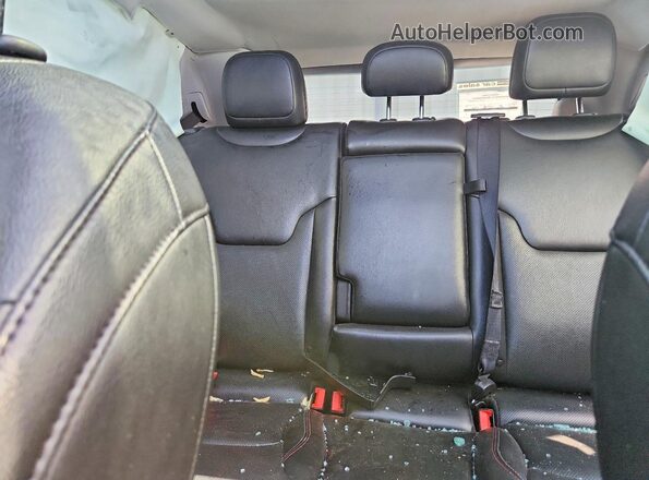 3C4NJDDB0NT224501 2022 JEEP COMPASS Black Rear seats view