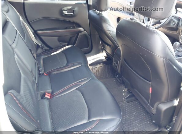 3C4NJDDB1HT689096 2017 JEEP NEW COMPASS Black Widok naklejki z numerem VIN