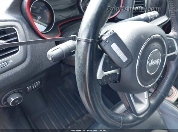 3C4NJDDB1HT689096 2017 JEEP NEW COMPASS Black Widok deski rozdzielczej