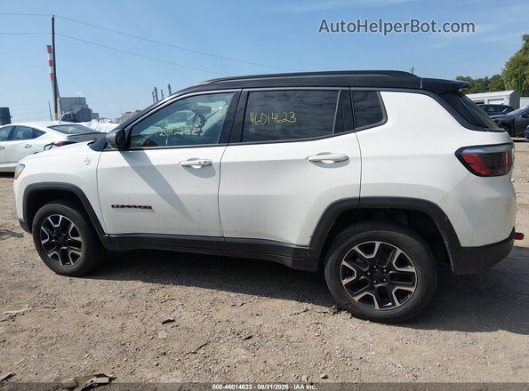 3C4NJDDB1LT195233 2020 JEEP COMPASS White 360 interior view