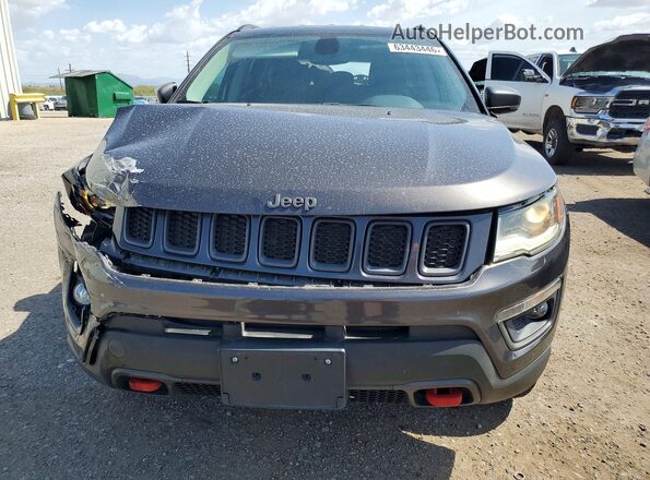 3C4NJDDB2KT752567 2019 JEEP COMPASS Gray Widok z przodu