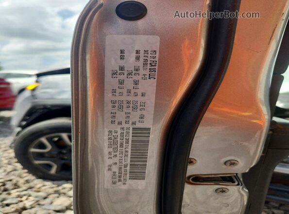 3C4NJDDB2KT765724 2019 JEEP COMPASS Silver VIN კოდის სტიკერის ხედი