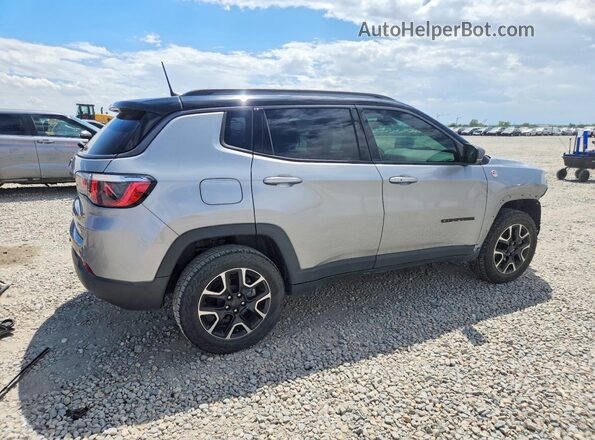 3C4NJDDB2KT790395 2019 JEEP COMPASS Silver Tył prawy