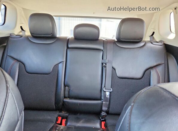 3C4NJDDB2MT524149 2021 JEEP COMPASS Silver უკანა სავარძლების ხედი