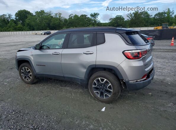 3C4NJDDB3LT159527 2020 JEEP COMPASS Silver Trasero izquierdo