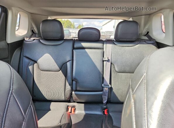 3C4NJDDB3NT114381 2022 JEEP COMPASS Black Rear interior view