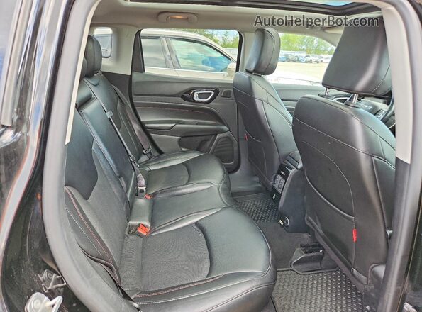 3C4NJDDB3NT114381 2022 JEEP COMPASS Black Engine compartment view