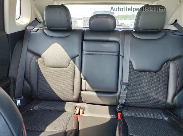 3C4NJDDB4JT199032 2018 JEEP COMPASS Серый Вид задних сидений