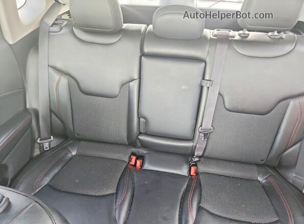 3C4NJDDB4MT571733 2021 JEEP COMPASS White Вид задніх сидінь