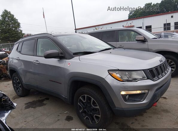 3C4NJDDB5KT668890 2019 JEEP COMPASS Gray უკანა სალონის ხედი