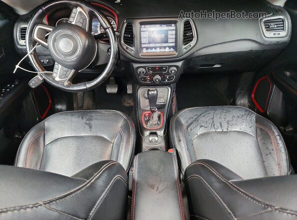 3C4NJDDB5KT727811 2019 JEEP COMPASS Orange Вид панелі приладів