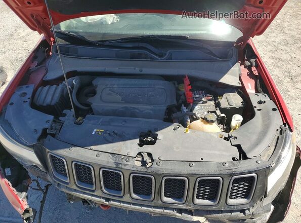 3C4NJDDB5MT552169 2021 JEEP COMPASS Красный Вид задней части салона