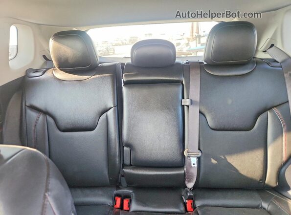 3C4NJDDB5NT100630 2022 JEEP COMPASS Black Vista de los asientos traseros