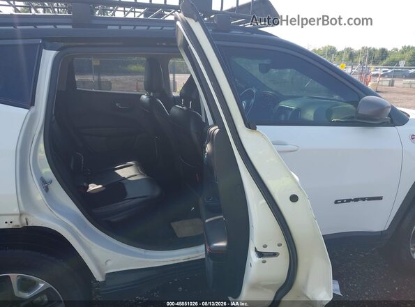 3C4NJDDB6JT168803 2018 JEEP COMPASS White Widok naklejki z numerem VIN