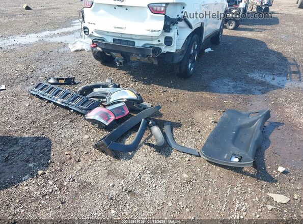 3C4NJDDB6JT168803 2018 JEEP COMPASS White Widok zestawu wskaźników