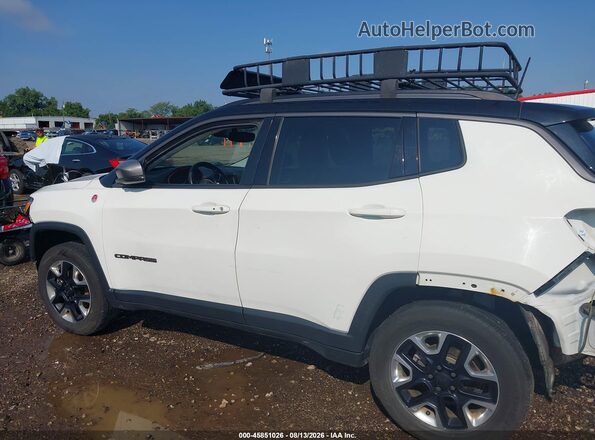 3C4NJDDB6JT168803 2018 JEEP COMPASS White 