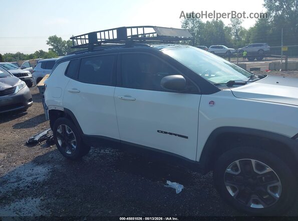 3C4NJDDB6JT168803 2018 JEEP COMPASS White Widok wnętrza 360 stopni
