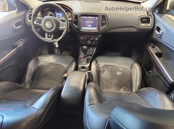 3C4NJDDB6MT520038 2021 JEEP COMPASS Gray 