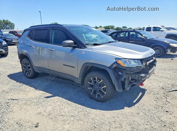 3C4NJDDB7KT668096 2019 JEEP COMPASS Silver Przód prawy