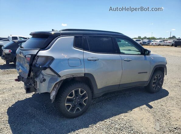 3C4NJDDB7KT668096 2019 JEEP COMPASS Silver Tył prawy