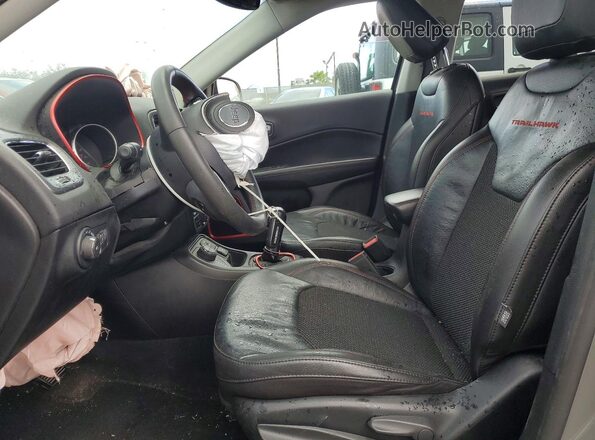 3C4NJDDB7MT589028 2021 JEEP COMPASS Gray Widok wnętrza z przodu